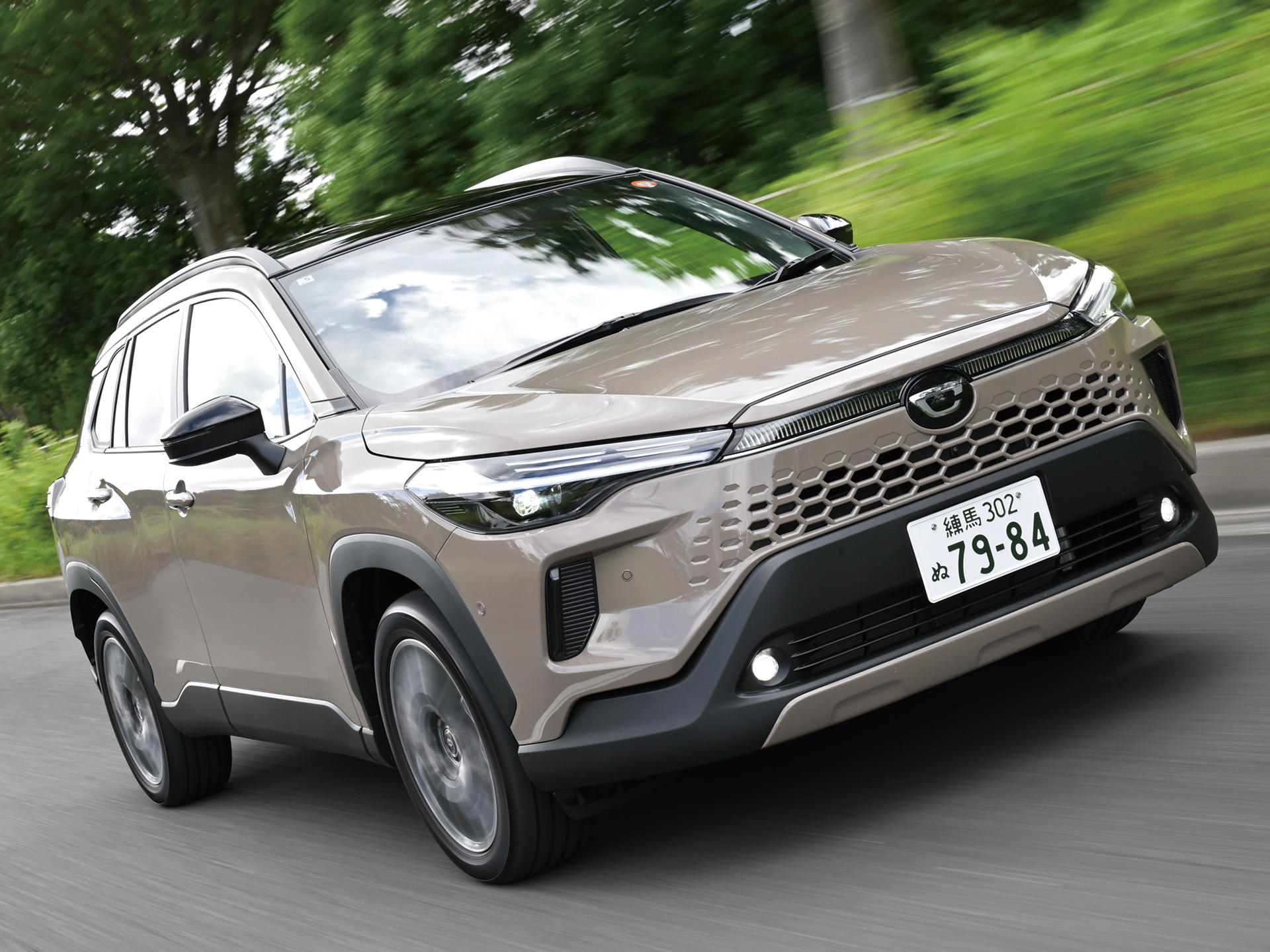 トヨタ カローラクロス ハイブリッド Z モデリスタエアロ カラード