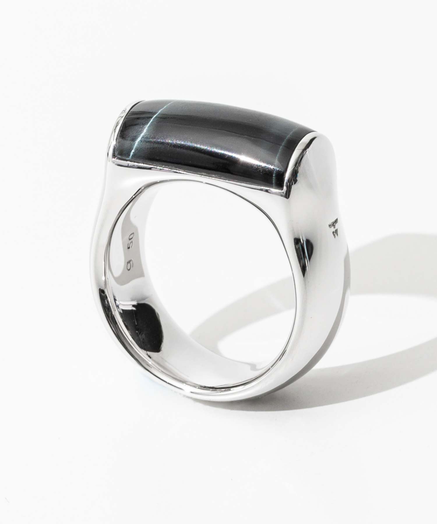 トムウッド TOM WOOD Crest Ring Blue Howk Eye R74HCRBH01S925