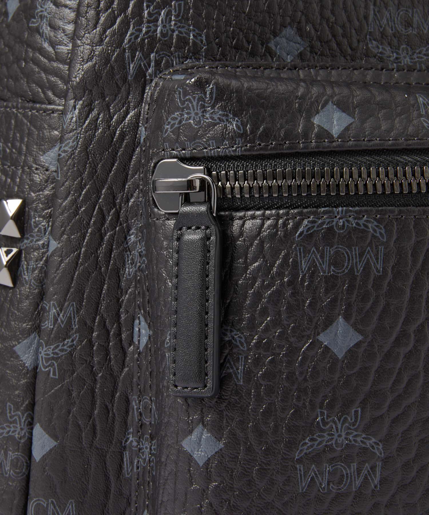 エムシーエム MCM MMK6SVE38 バックパック スターク メンズ レディース