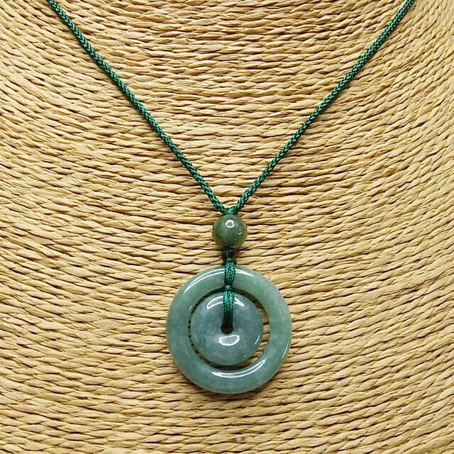 良質ひすい濃い目母子平安扣 丸紐ネックレス天然石本翡翠硬玉