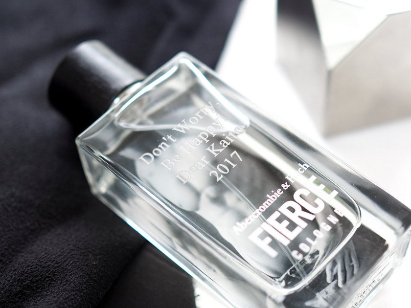 Abercrombie & Fitch FIERCE アバクロンビー＆フィッチ フィアース 名