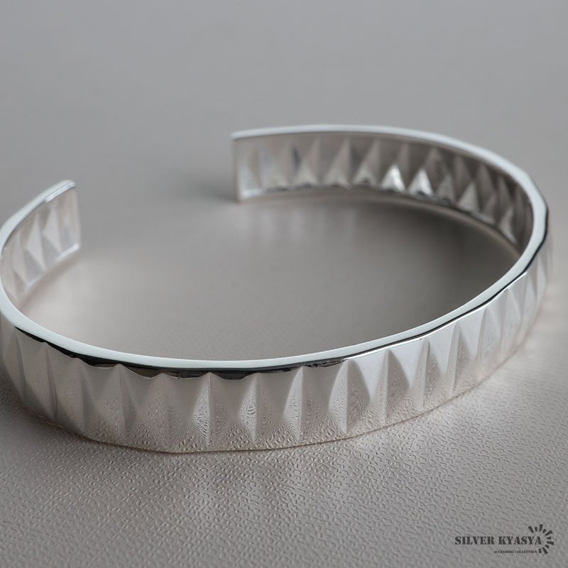 スタッズバングル シルバー925 三角 四角 図形 幾何学バングル