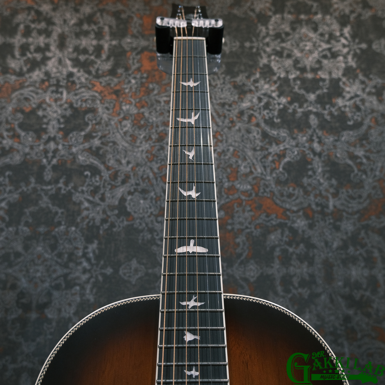 Paul Reed Smith(PRS) SE Parlor P20E w/Fishman Tobacco Sunburst