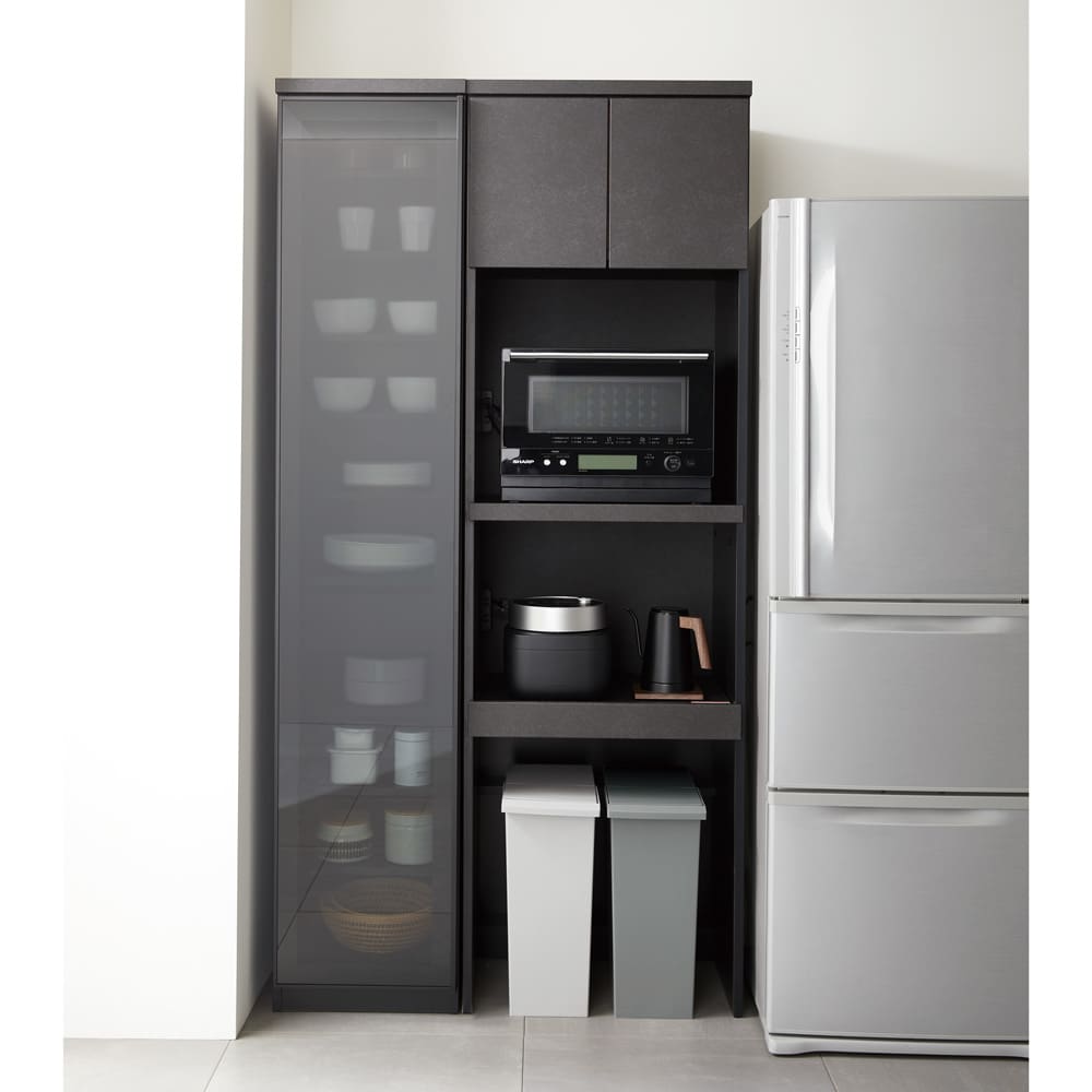 Nocas/ノクアス ガラス扉のモダンなボード 食器棚 幅40cm 通販 - ディノス