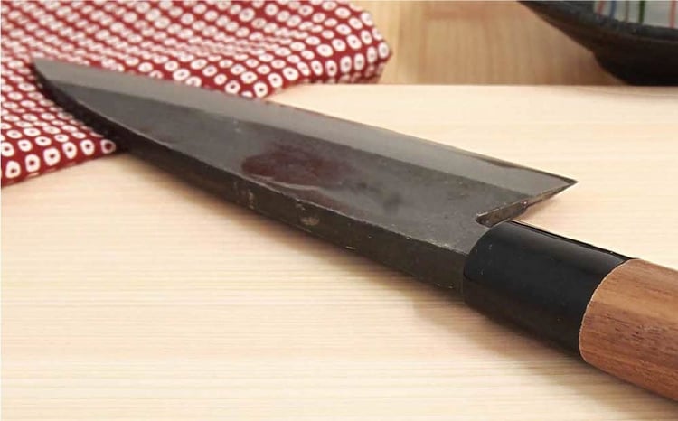 土佐打刃物】 出刃包丁 黒打ち仕上げ 両刃 刃長15cm 土佐打ち刃物 極上