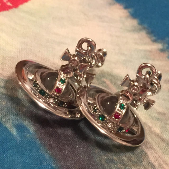 巾着2枚 2点セット ヴィヴィアン タイニー オーブ ピアス 巾着2枚 2点