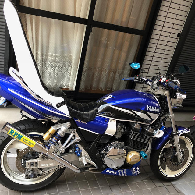ヤマハ - XJR400 三段シートの通販 by MT's shop｜ヤマハならラクマ