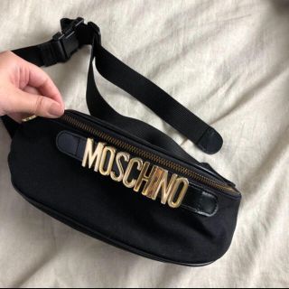 MOSCHINO（ボディバッグ/ウエストポーチ）のフリマアイテム一覧