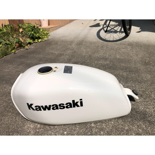 カワサキ - 250tr タンクの通販 by nao's shop｜カワサキならラクマ