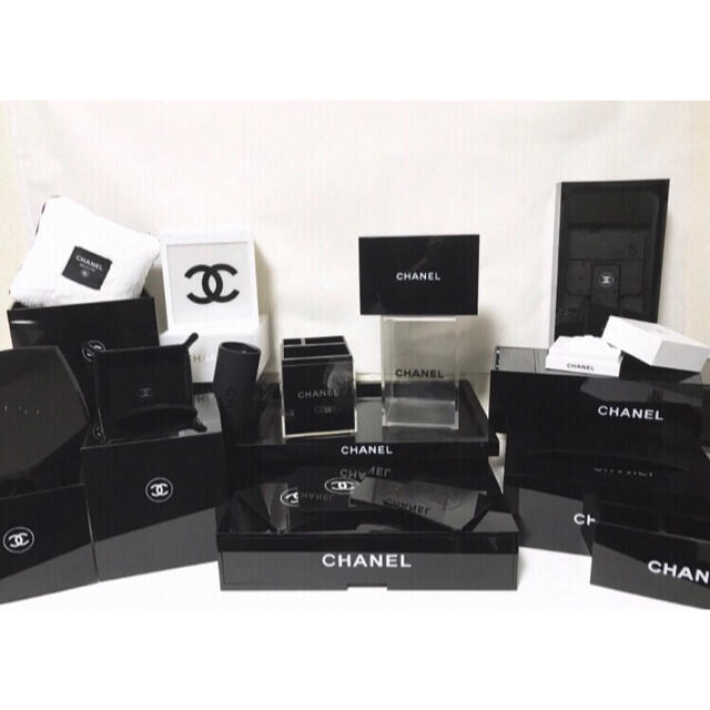CHANEL - CHANEL シャネル 小物入付ティッシュケースの通販 by 【ご