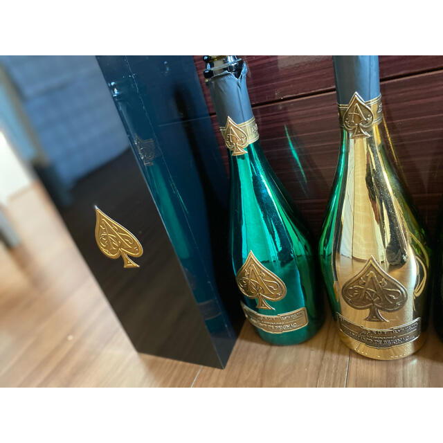 アルマンド ベルエポック アタッシュケース 空き瓶の通販 by Mi's