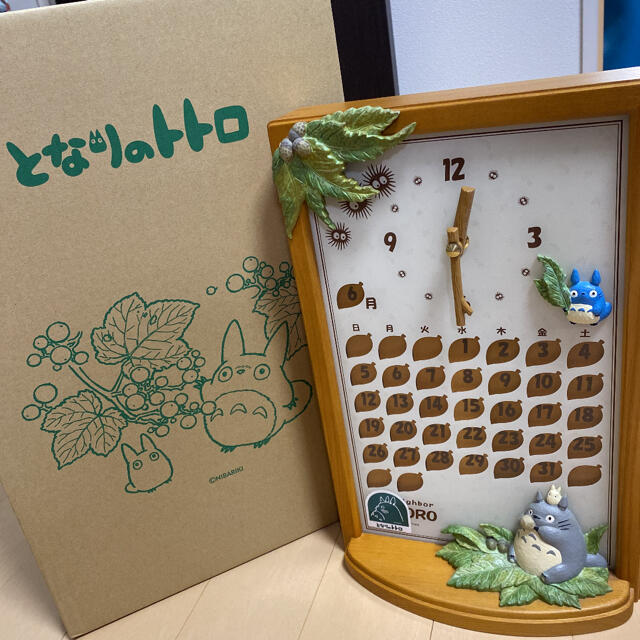 希少) トトロ 時計 カレンダー 時計動きます】ジブリ となりのトトロ