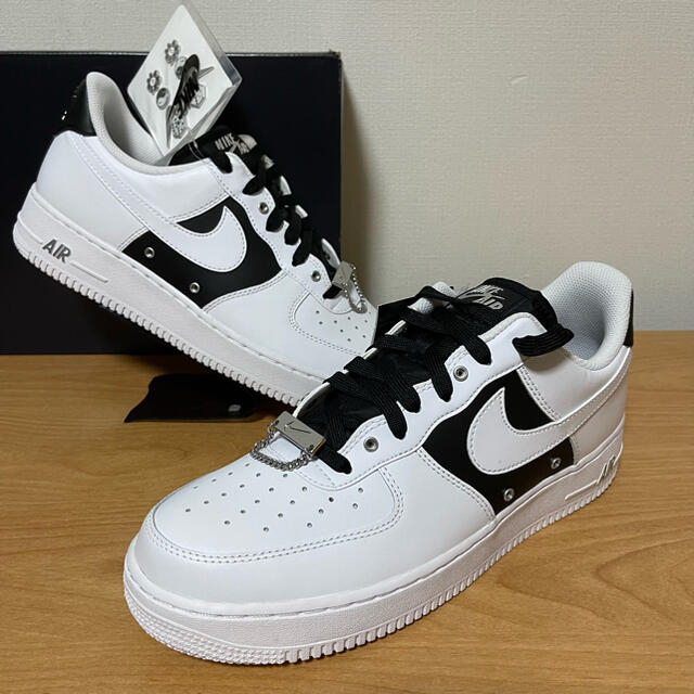 NIKE - 新品 28.5 ナイキ エアフォース 1 白 ホワイト ブラック