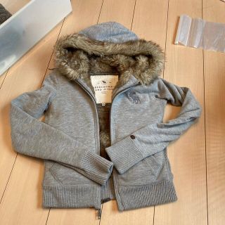Abercrombie&Fitch - アバクロ パーカー ファー付き 美品の通販 by