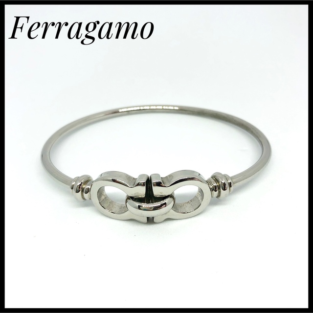 Salvatore Ferragamo - 【Ferragamo】フェラガモ バングル ガンチーニ