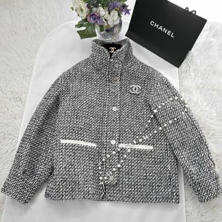 CHANEL（ダウンジャケット ・ ホワイト/白色系）のフリマアイテム一覧