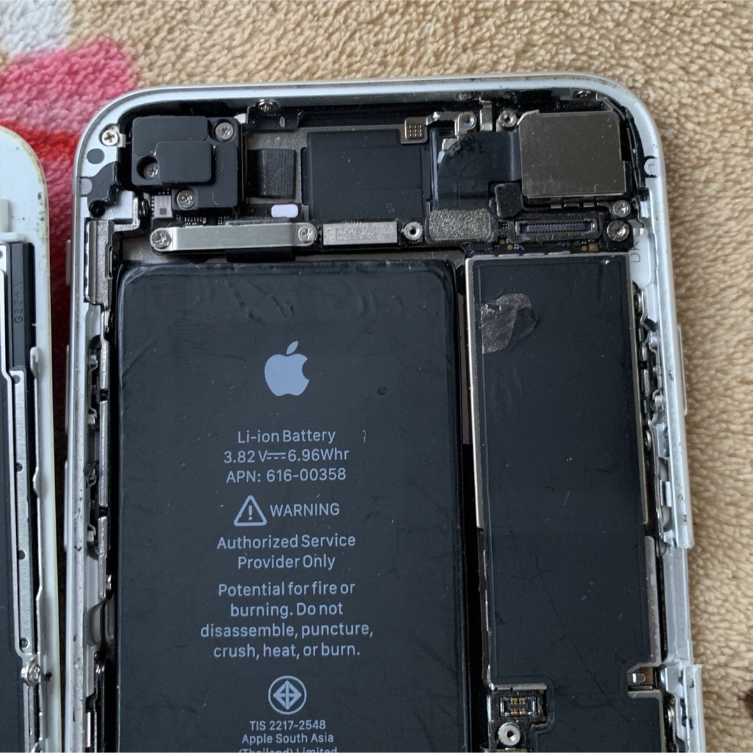 iPhone - iPhone8 ジャンク 部品取り用の通販 by きよ's shop｜アイ