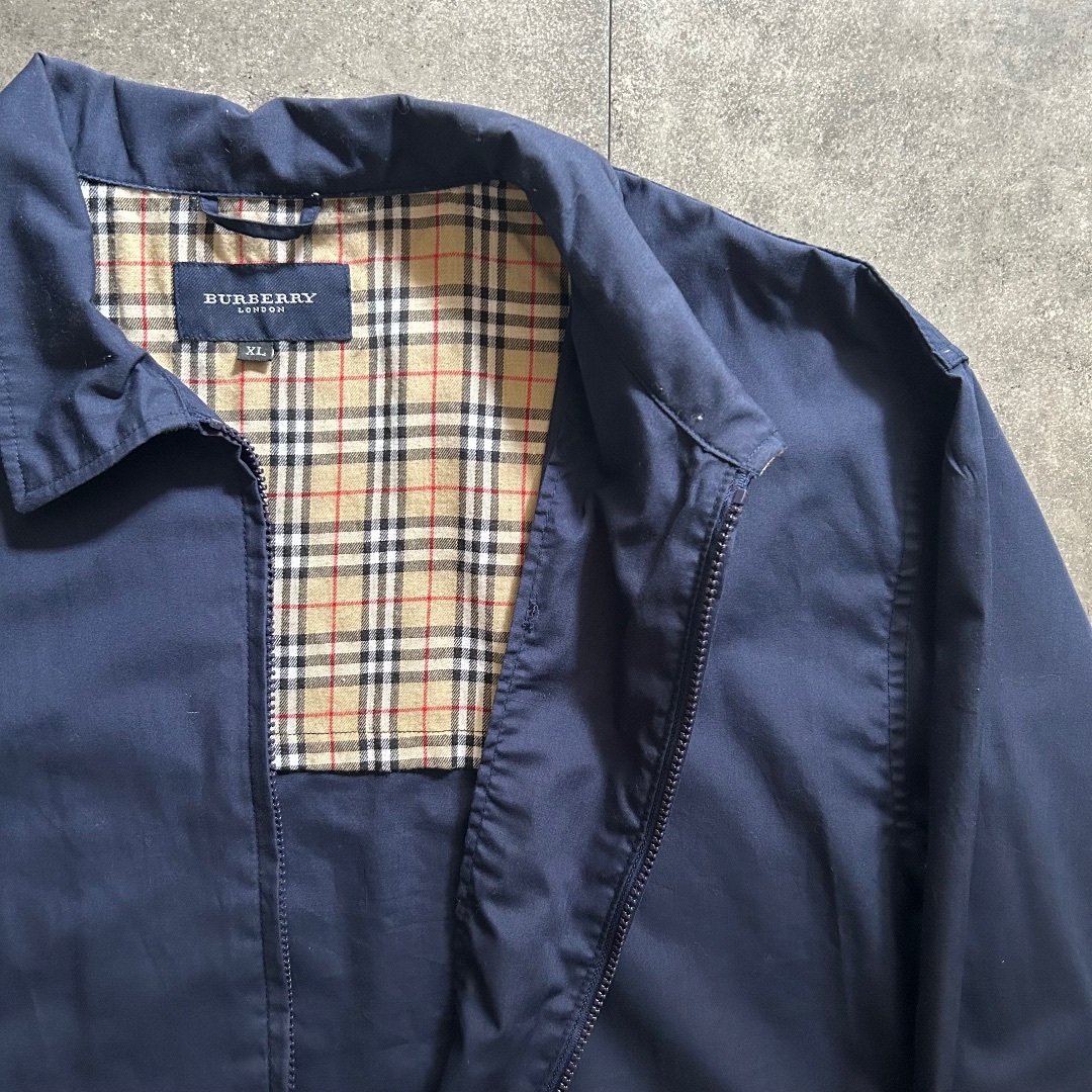 BURBERRY - バーバリー スウィングトップ/ブルゾン ネイビー XLの通販