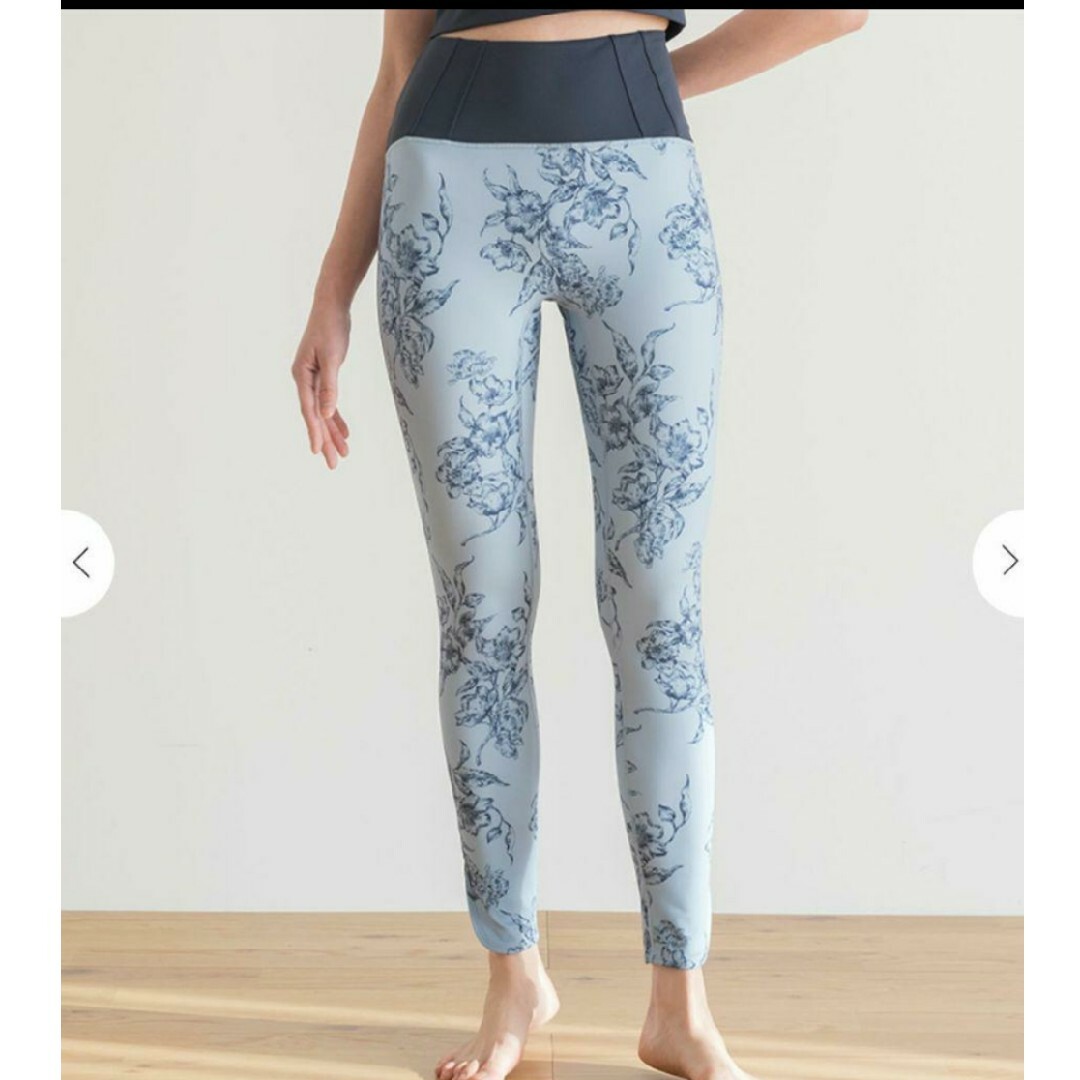 SUKALA アンティークプリントレギンス スモークブルー Sサイズの通販