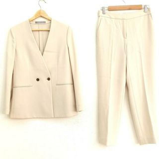 Theory luxe（スーツ ・ ベージュ系）のフリマアイテム一覧