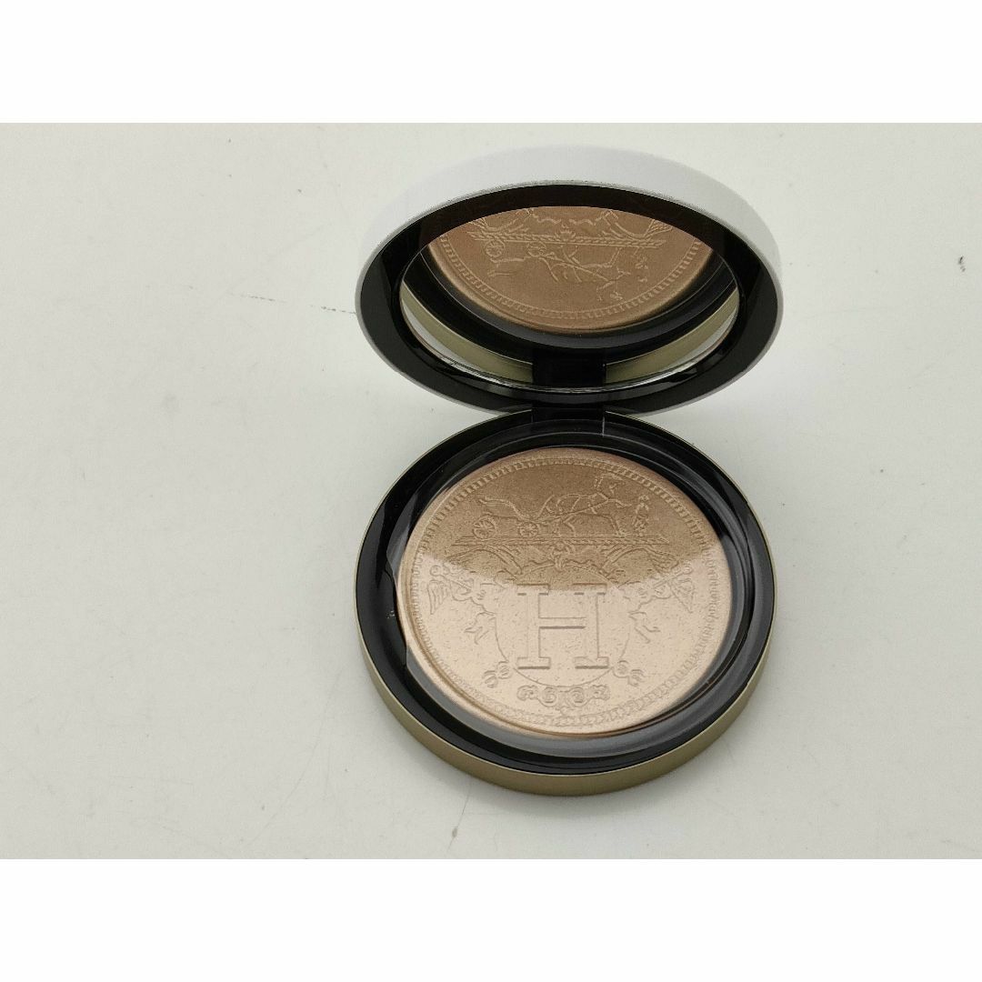 新品未使用Hermèsフェイスパウダー 01 パーマブラス ゴールド 限定品
