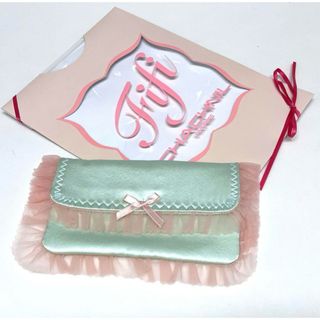 FIFI CHACHNILのフリマアイテム一覧