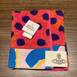 Vivienne Westwood（マルチカラー）のフリマアイテム一覧