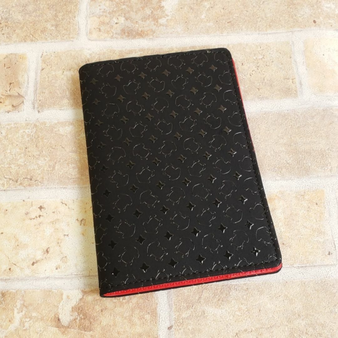 印傳屋 - 未使用 印傳屋 JIZAING✕INDEN ☆鹿革 パスポートカバー