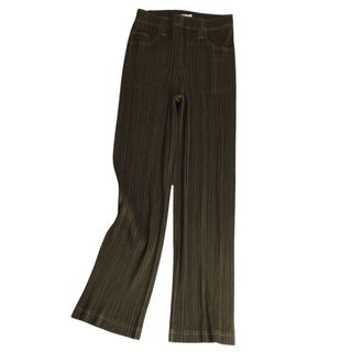 PLEATS PLEASE ISSEY MIYAKE（パンツ ・ グリーン・カーキ/緑色系）の
