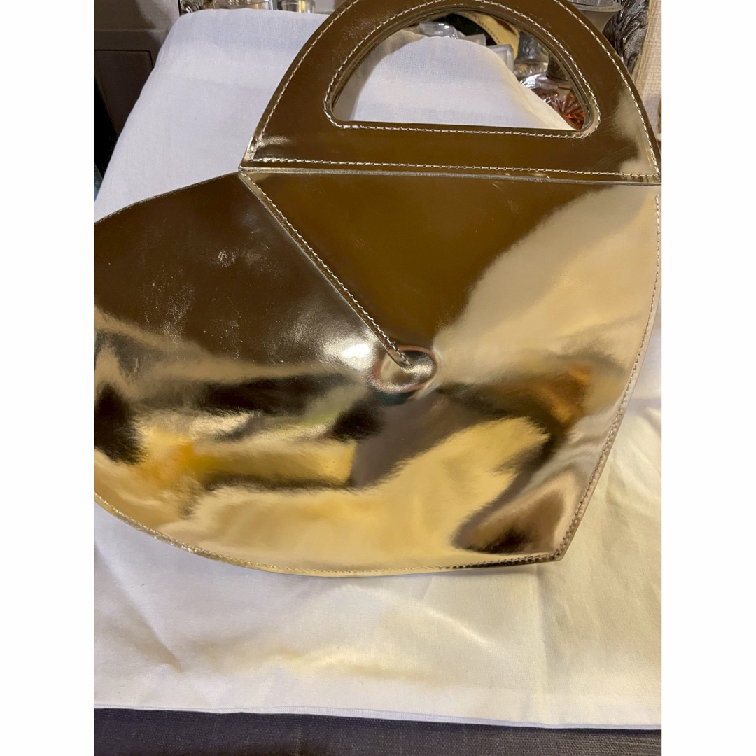 chieko+ チエコプラス ハートスタッズバッグ ゴールド