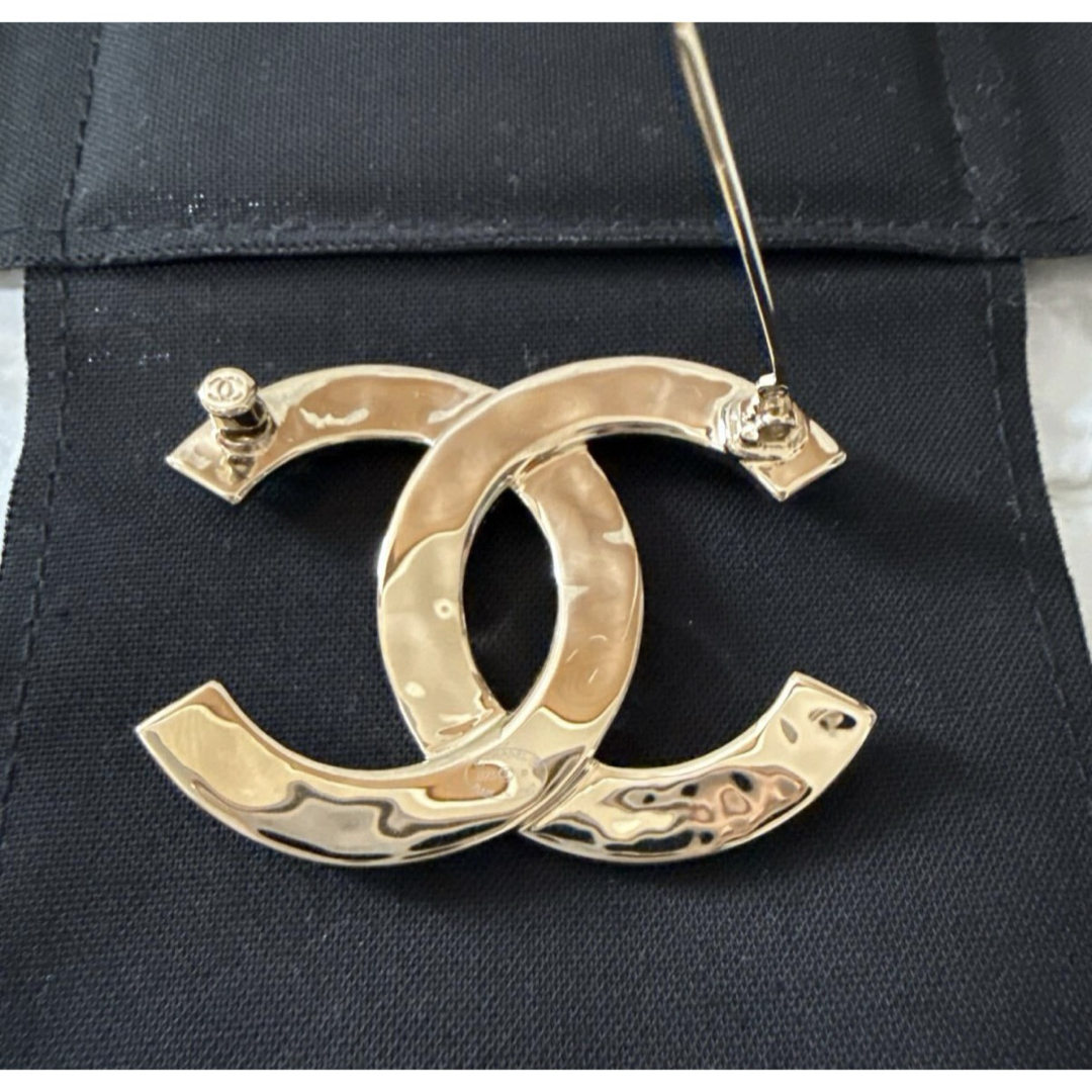 CHANEL - 極美品 CHANEL シャネル ブローチ ラインストーン ゴールド