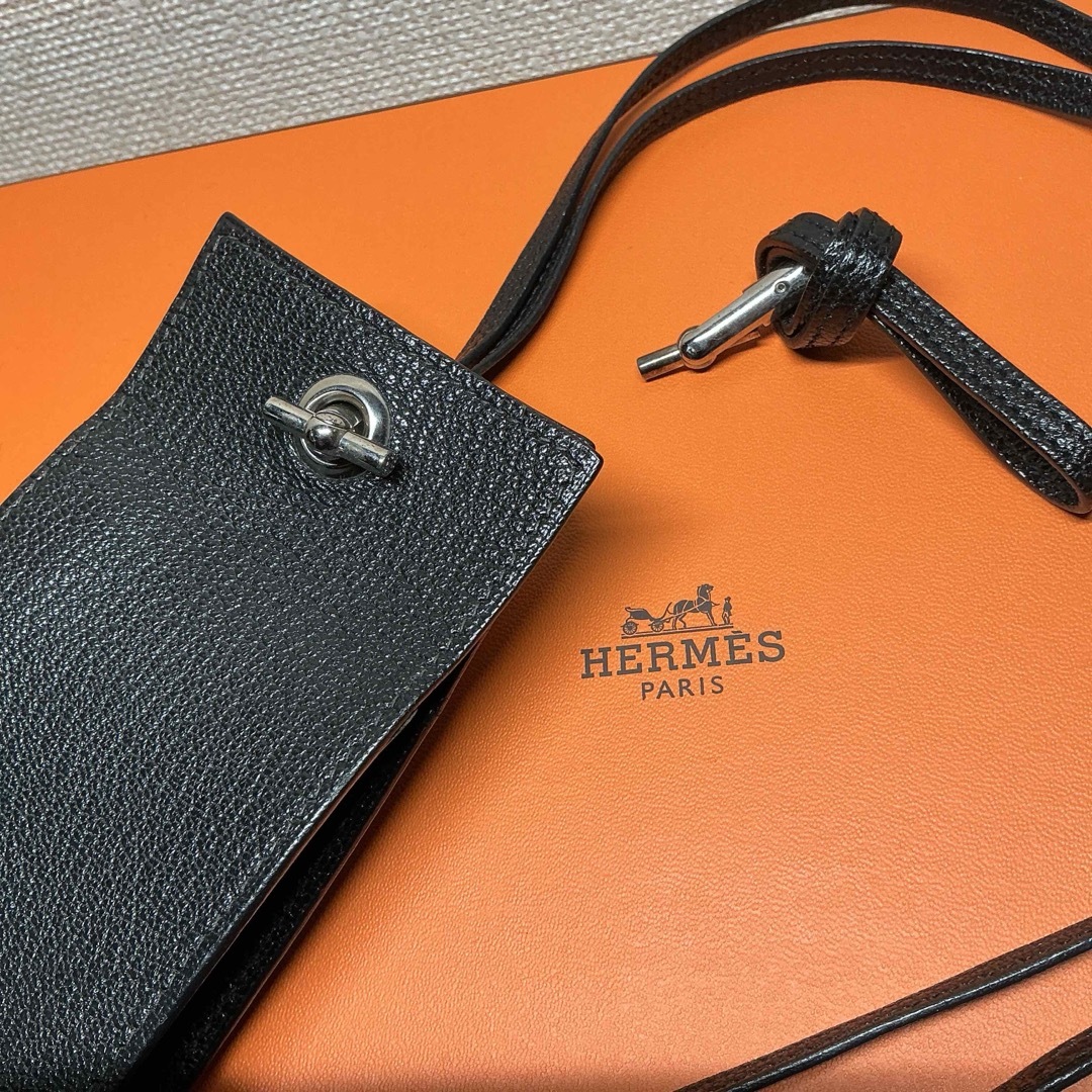 HERMES - HERMES エルメス ヴェスパ ストラップ ポーチ マルチケース