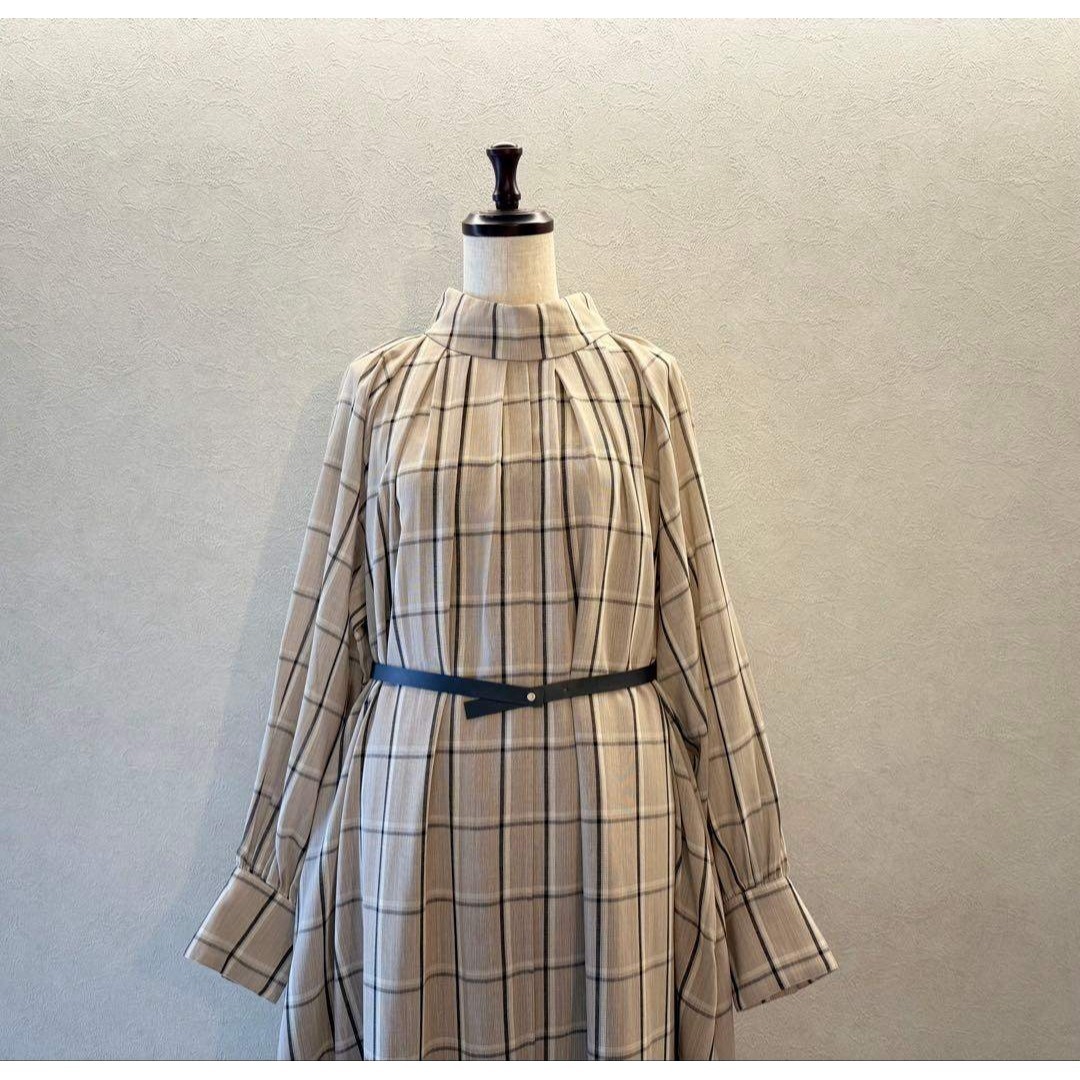 ebure 83，600円23AWクリアチェックハイネックベルト付きワンピース