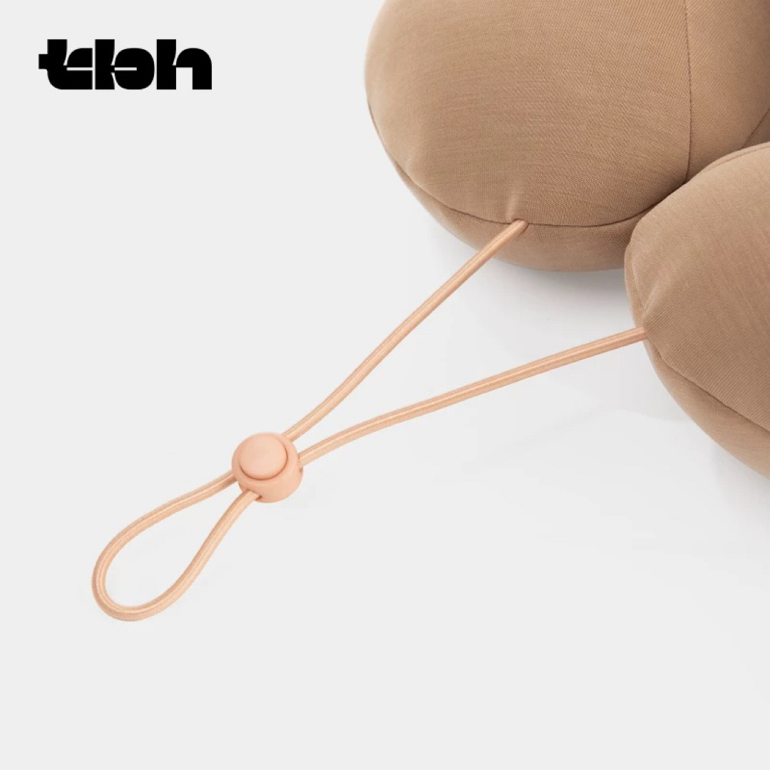 海外限定Hello Kitty x TBH フード付き ネックピロー