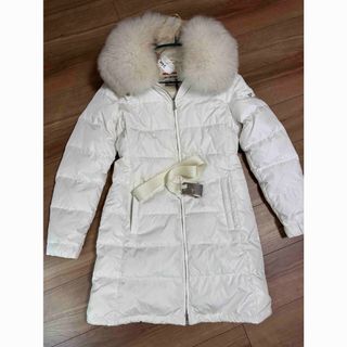 PRADA（ファー ・ ダウンコート）のフリマアイテム一覧