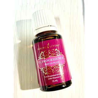 新品未開封】ヤングリヴィング レモン 15ml ヤングリヴィングの通販 by