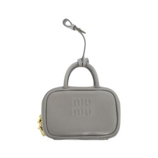 MIU MIU（キーホルダー）のフリマアイテム一覧