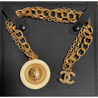 CHANEL（ブローチ/コサージュ）のフリマアイテム一覧