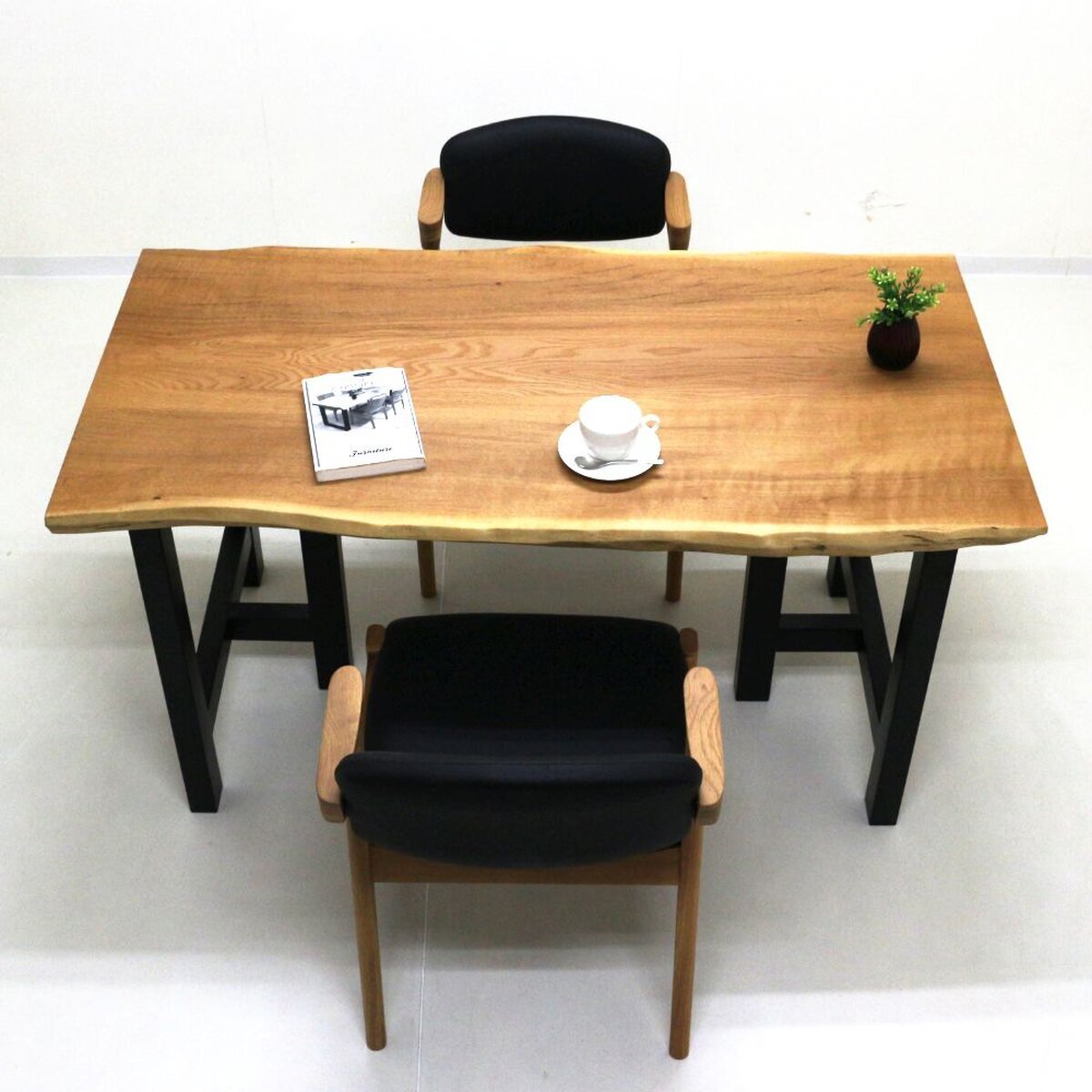 楢（ナラ） 一枚板 ダイニングテーブル／1350mm 【A8230】 【一枚板