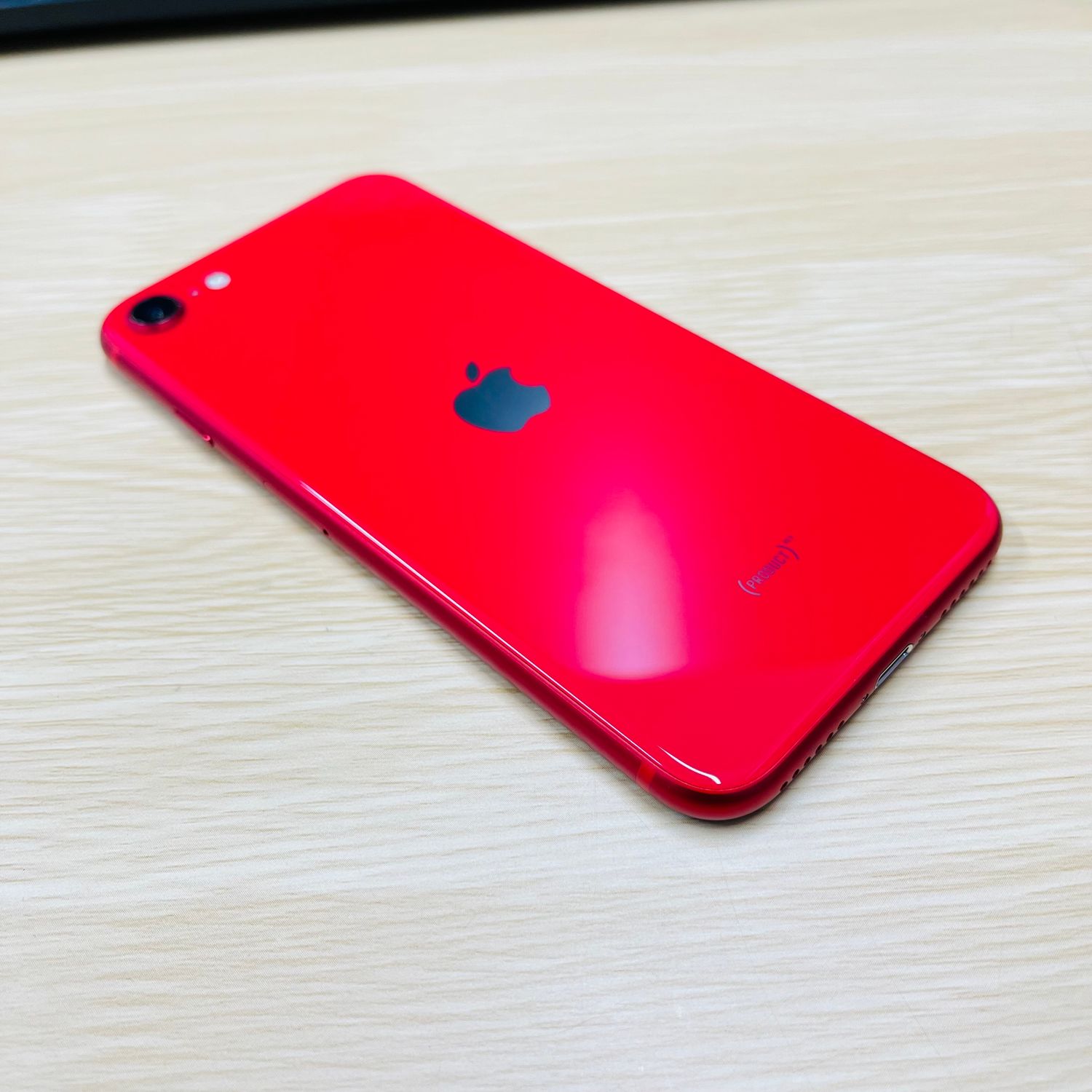 ムスビー｜[AT Shop Otsuka]美品 iphone SE2 64GB SIMフリ－5824