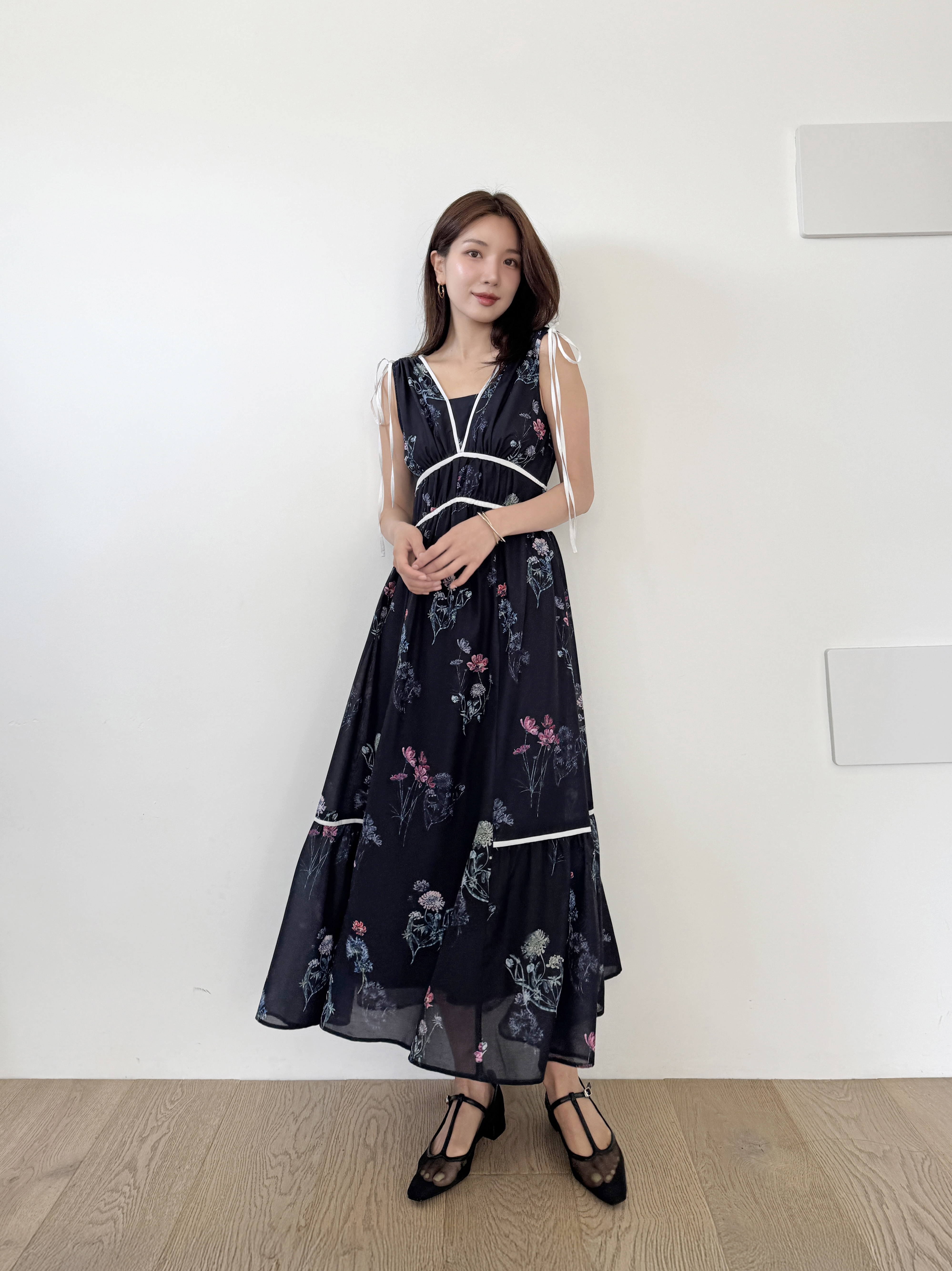 00サイズあり】フラワードロストディティールワンピース(マキシ