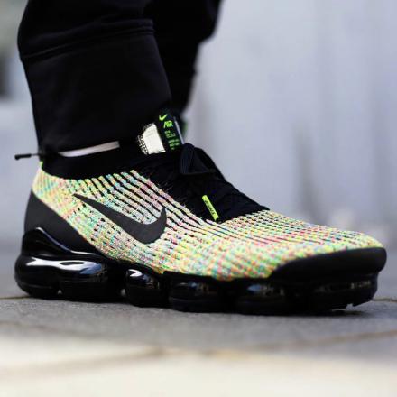 国内6月6日発売予定】ナイキ エア ヴェイパーマックス フライニット 3