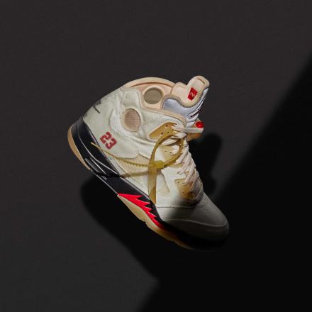 国内抽選受付中】オフホワイト × ナイキ エアジョーダン 5 セイル