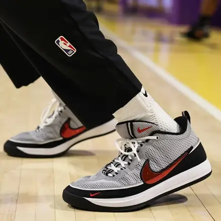 国内2月6日発売予定】ナイキ ブック 2 EP 