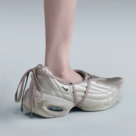 国内10月23日/24日発売予定】KNWLS × ナイキ ウィメンズ エア マックス