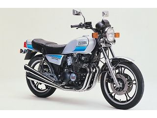 XJ400に適合する商品一覧｜バイクパーツ・用品の総合オンラインストア