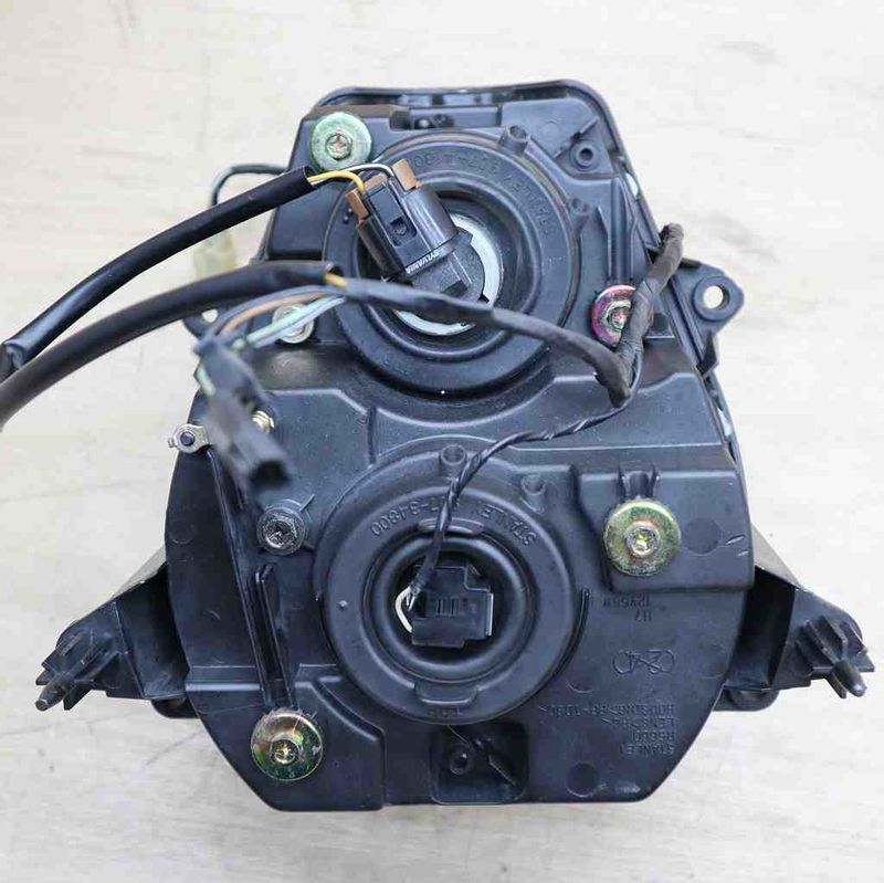 スズキ GSX-R1300 97-07年用 純正タイプ ヘッドライト ハヤブサ