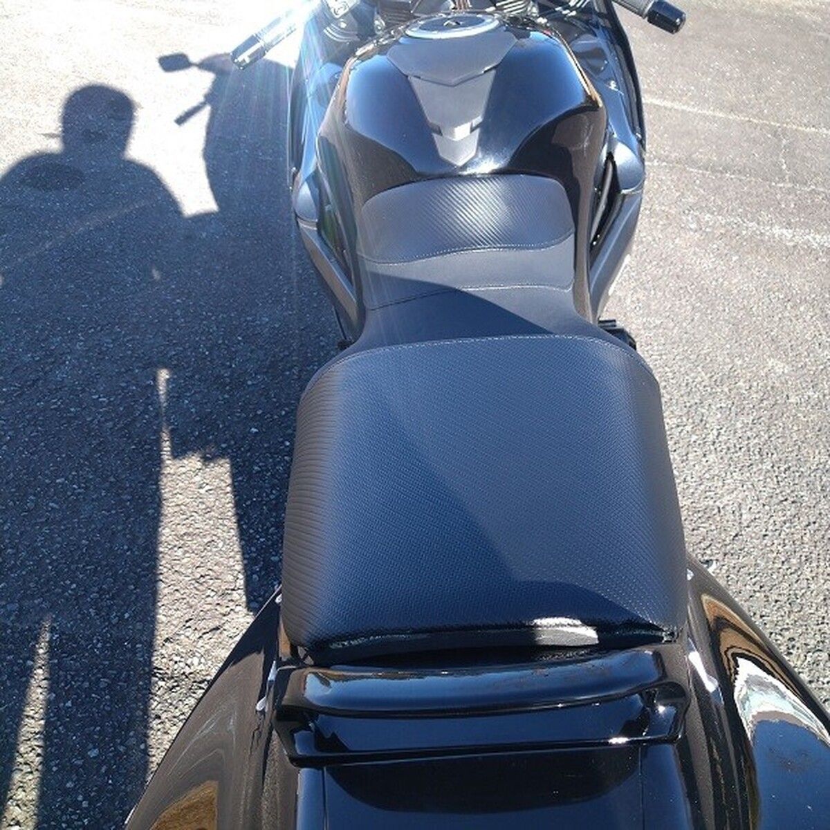 KAWASAKI ZZR1100/ZX-11「コルビン ガンファイターシート張替