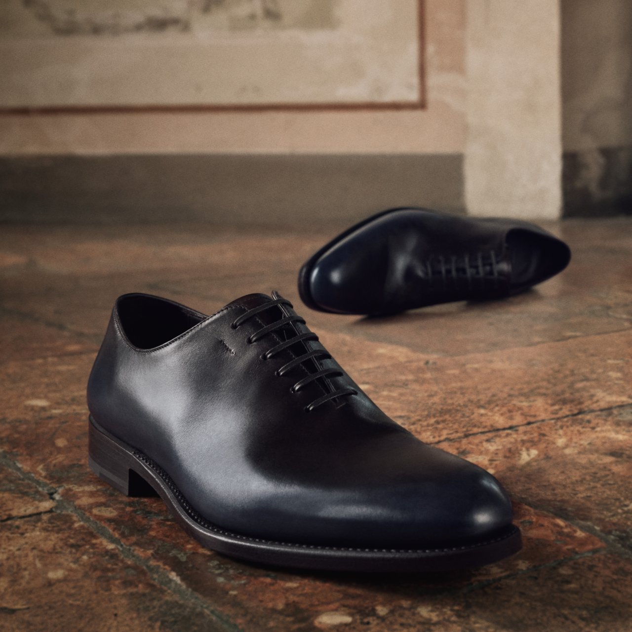 フェラガモ】メンズ靴の名品「トラメッザ」のカスタムが可能。伊勢丹