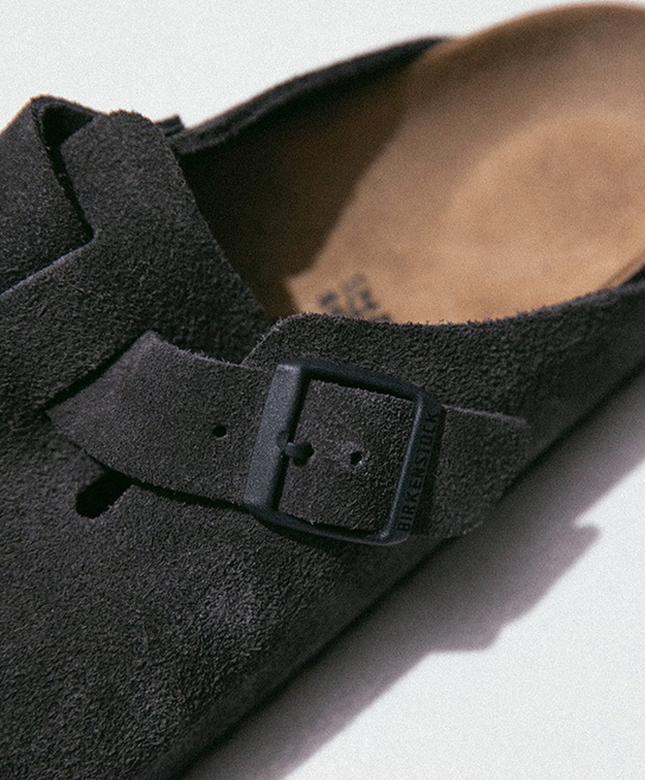 大人のビルケンシュトック】秋冬の着こなしにマッチする「ボストン